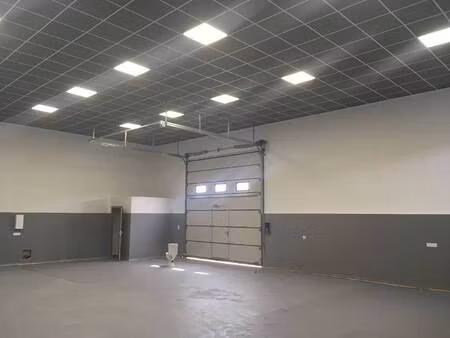 local d'activités à louer