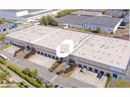 local industriel 4 491 m²