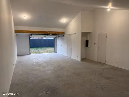 local commercial 70m2