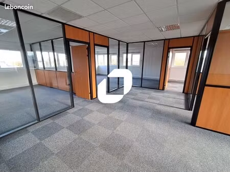 bureaux 172 m²