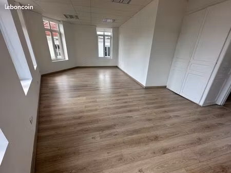 local de 130m²  à 2 pas du métro canteleu et euratechnologies