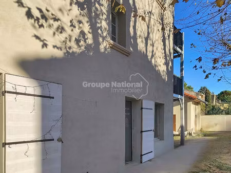 courthezon : appartement plain pied avec terrasse
