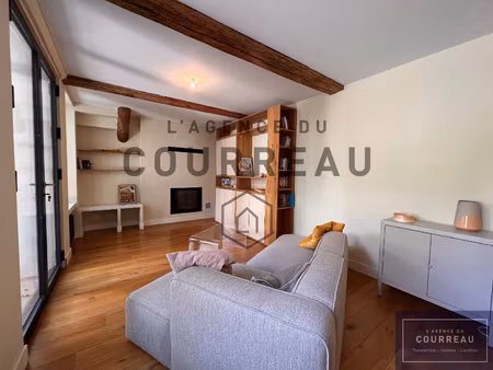 sublime t3 loué meublé de 95.37m2 avec cour privative