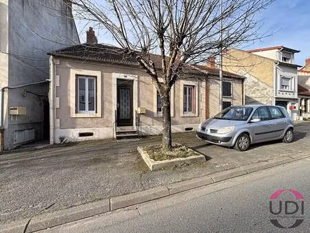 maison de ville de 71m² avec jardin  dépendance et caves