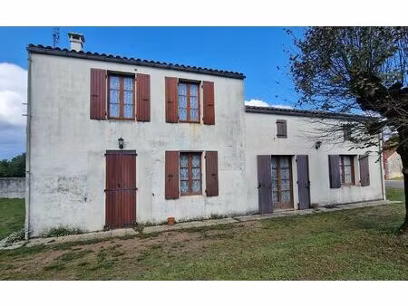 maison trizay m² t-4 à vendre  164 900 €