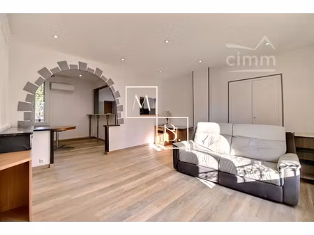 a vendre montagnac - appartement t3 de 79 m2 + cave + 2 park