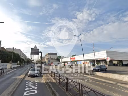 location commerce sartrouville 78500
