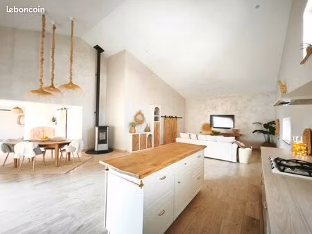 maison 5 pièces 155 m²
