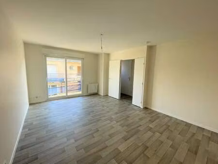 location appartement 2 pièces au mans miroir - batignolles (72000) : à louer 2 pièces / 51