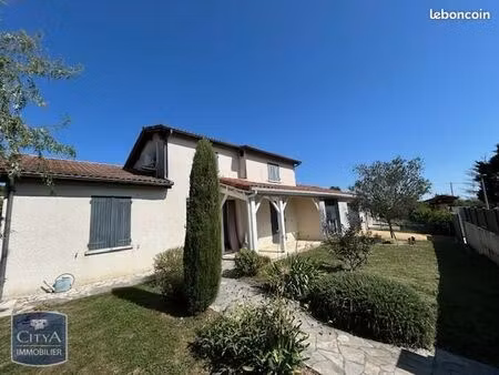 villa 4 pièces 110 m²