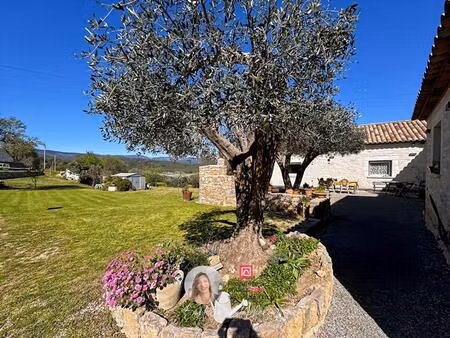 maison 4 pièces 170 m2 2000 m2 terrain