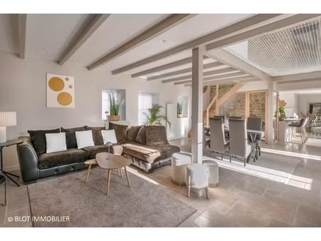 a vendre - longere renovee - belles prestations - guerande