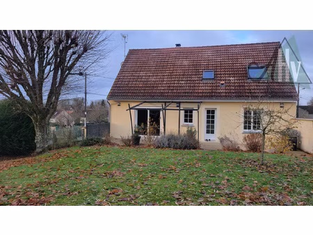 77 - pavillon 5 chambres sur 700m2 de terrain