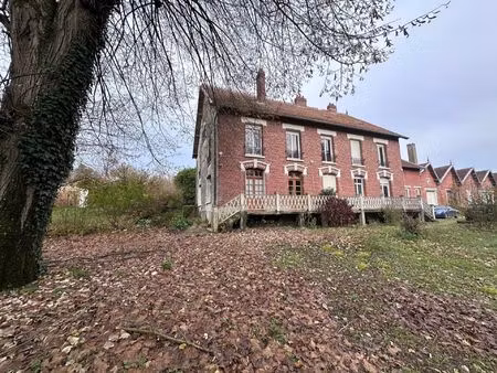 vente immeuble 4 pièces 137 m2 à vermand