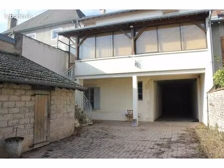 maison pierre à découvrir à fleurville 71260 entre macon et tournus coté maconnais