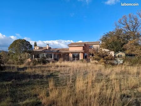 villa avec vue imprenable sur le pic saint-loup – 133 m² – notre-dame-de-londres