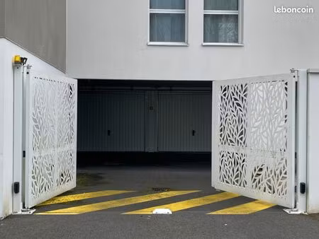 loue garage sécurisé à auray