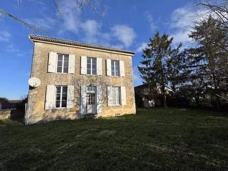 vente maison à montignac-le-coq (16390) : à vendre / 160m² montignac-le-coq