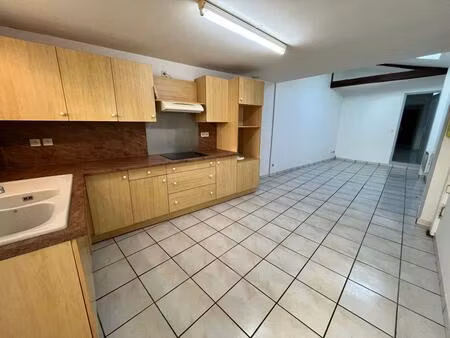 location appartement 2 pièces 43m² villeneuve de marsan 40190