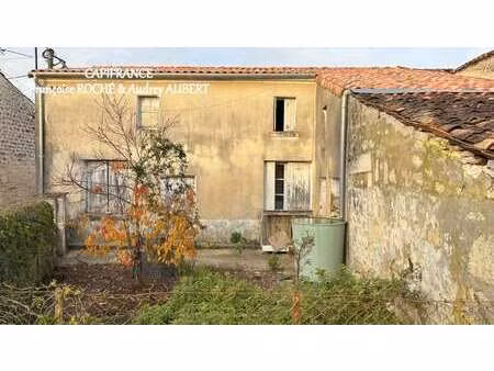 vente maison à port-d'envaux (17350) : à vendre / 100m² port-d'envaux