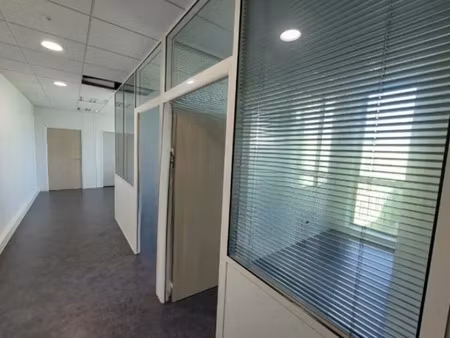 bureaux 73m2