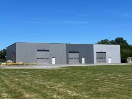 local d'activite - atelier 202m2