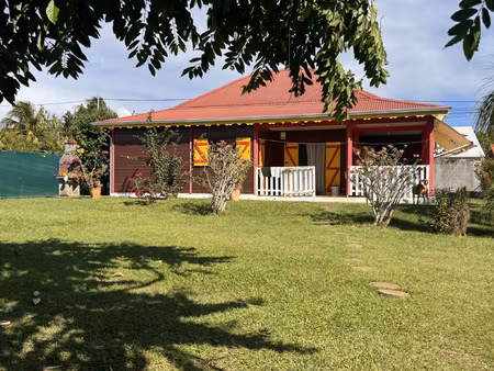 villa de plain pied à capesterre-belle-eau avec longfort imm