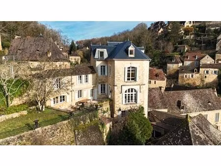 demeure de caractère avec vue exceptionnelle sur la dordogne