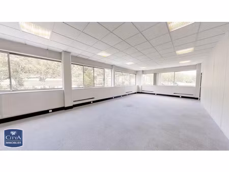 local commercial à louer - chambéry (73) - 1 711€