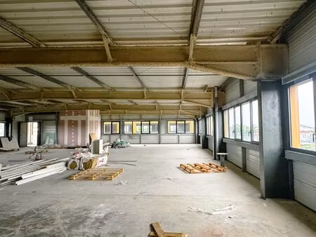 local commercial de 149.62 m2 à aménager