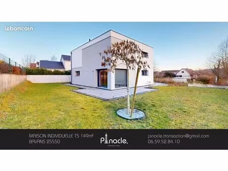 maison 5 pièces 149 m²