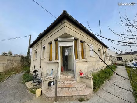 belle maison en pierres - potentiel et charme au rendez-vous