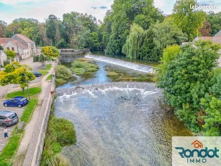 terrain 1087 m² lux