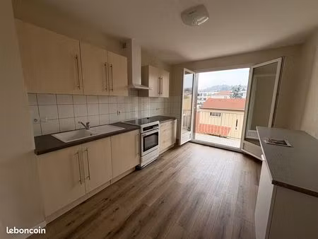 appartement 3 pièces 77 m²