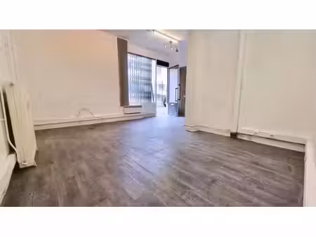location local commercial 28m² nice 06100