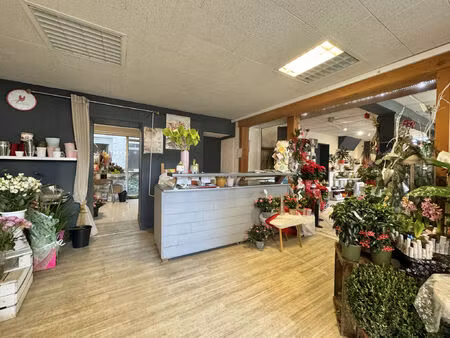 vente commerce 100 m² jarnac (16200)