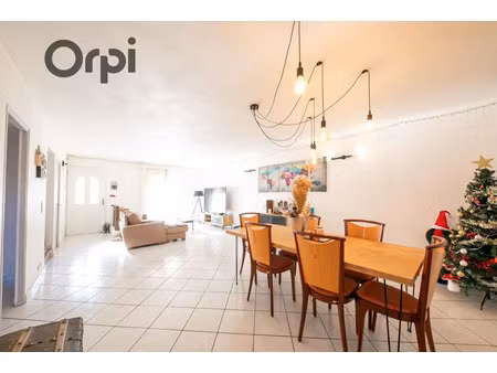 vente maison 4 pièces 135 m² à saint-hippolyte (66510)  242 000 €