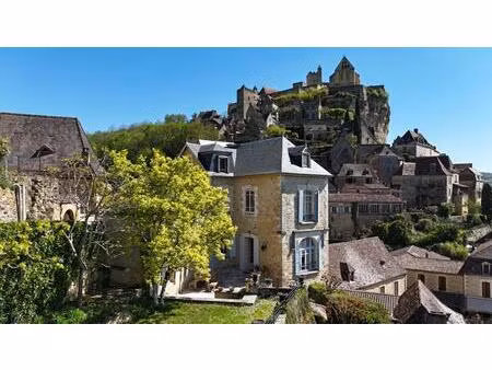demeure de caractère avec vue exceptionnelle sur la dordogne