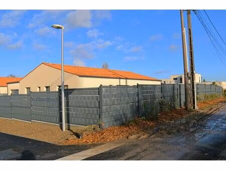 habitation de plain pied 139.42m² 456000 fai