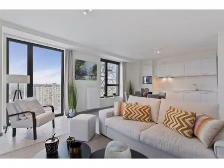 appartement te koop in sint-jans-molenbeek met 1 slaapkamer