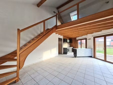 location maison 3 pièces 81m²