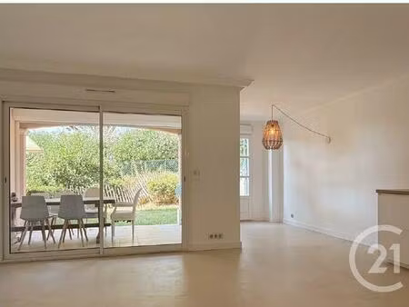 achat : appartement (83420)