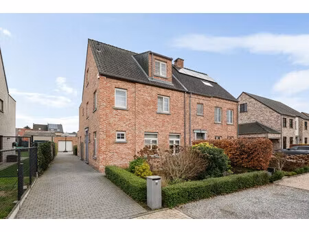 huis te koop in oelegem met 4 slaapkamers