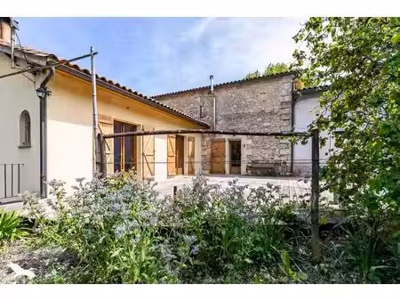 maison en pierre de 6 pièces principales