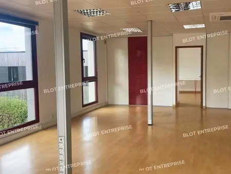 à louer - bureaux 150 m² - langueux