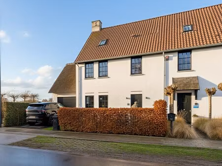 huis te koop in knokke-heist met 4 slaapkamers