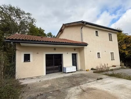 vente maison 6 pièces 152 m² marcilly-le-châtel (42130)