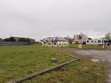 mont - terrain viabilisé en lotissement 918 m²