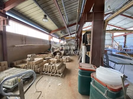 location local commercial