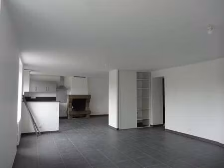 location maison à saint-rémy-du-plain (35560) : à louer / 135m² saint-rémy-du-plain